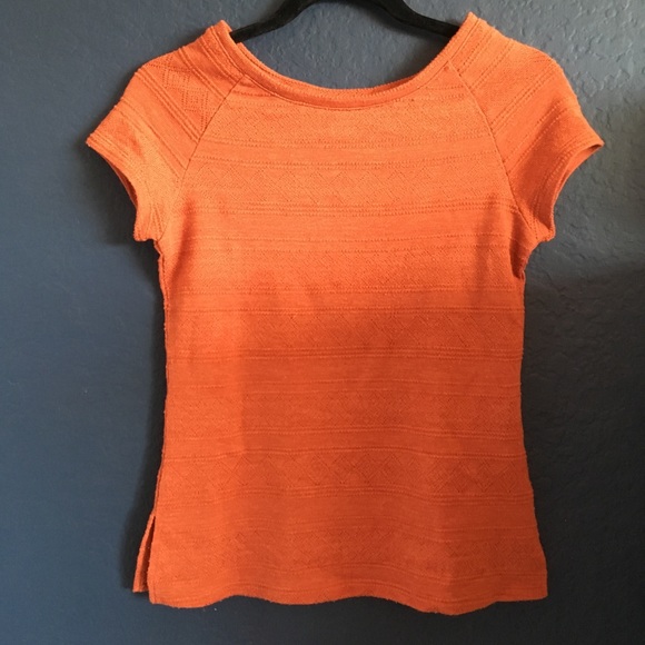 •Orange H&M Tee• - Picture 1 of 2